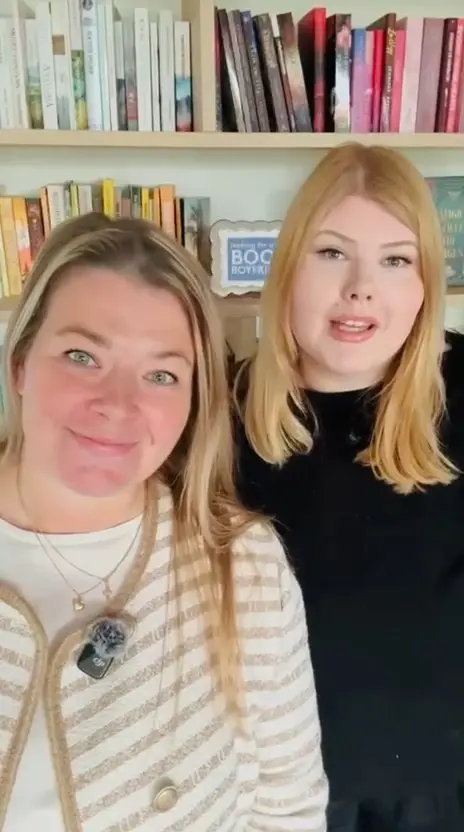 📚✨ VOITA 2 pääsylippua + 2 yllätyspakettia Helsingin Kirjamessuille! ✨📚

Kerro kommenteissa, mistä aiheesta kirjoittaisit kirjan. 👇

Arvomme yhden onnekkaan voittajan, joka saa: 🎟️ 2 pääsylippua Helsingin Kirjamessuille
 🎁 2 yllätyspakettia, jotka voi samalla noutaa BoD:n standilta 6N 31

Voittajalle ilmoitetaan henkilökohtaisesti. Onnea arvontaan! 🍀 
#bodsuomi #helsinginkirjamessut
